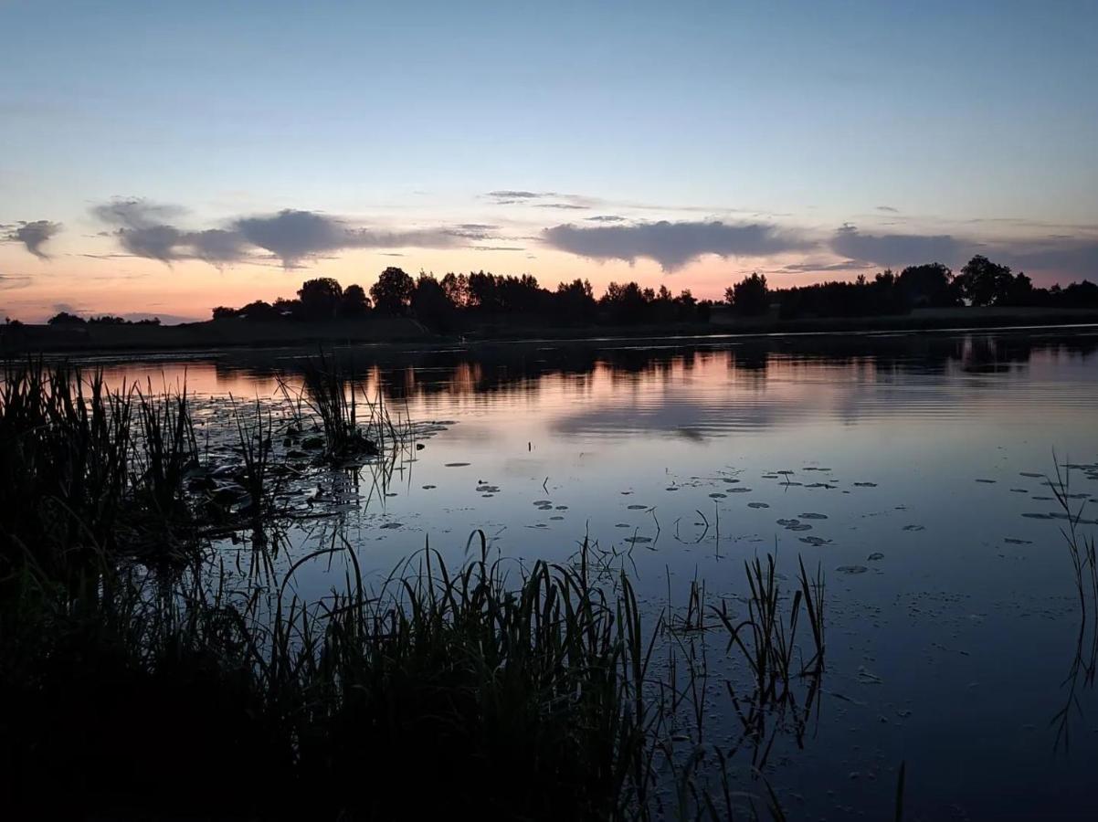 Hytte Na Wyspie -,,Roztoczanskie Morze" Kulikow Esterno foto